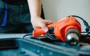 how to set up a tool hire business