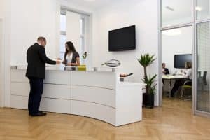 What is the meaning of serviced office? 